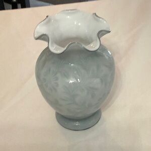 Vintage Fenton Grey and White Etched Flower Vase.